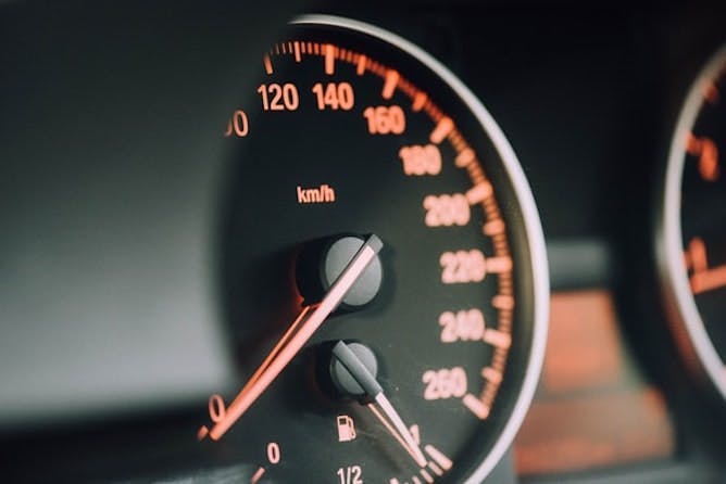 A close up of the speedometer