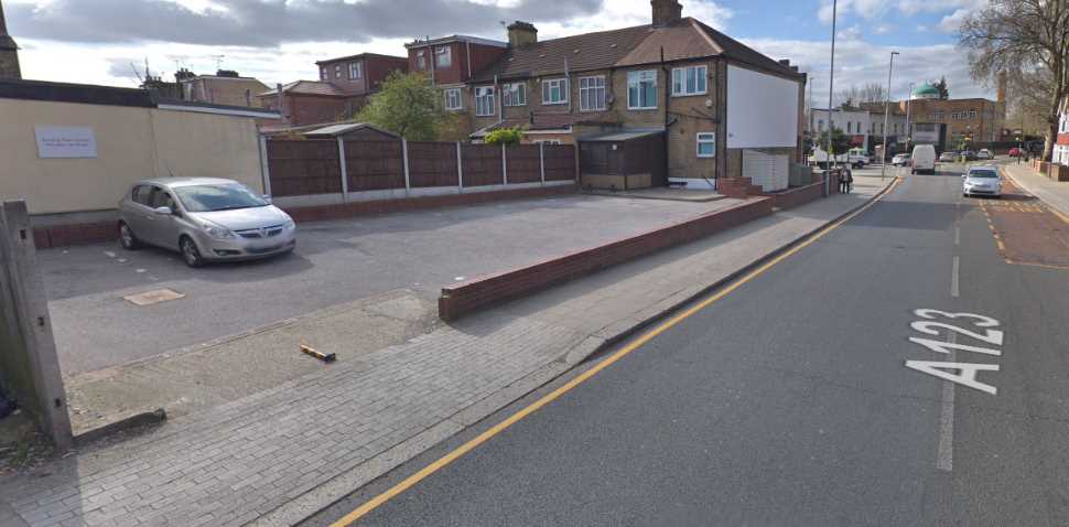 Barking (Tanner Street) Google Streetview Image Parking